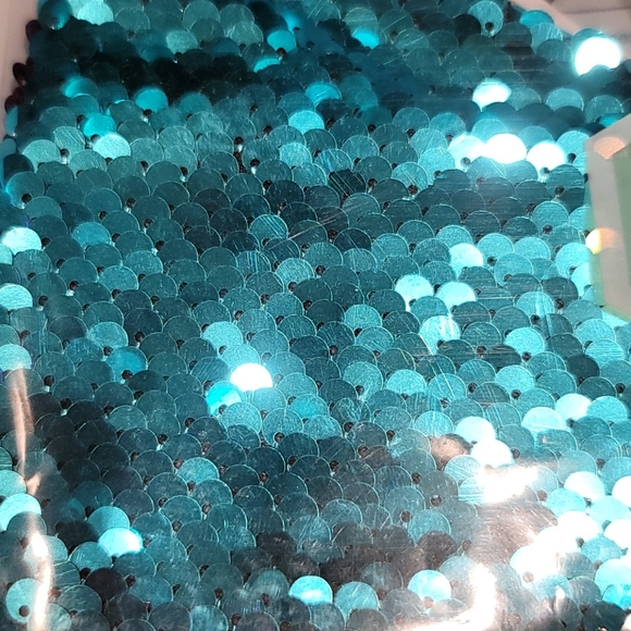 Sequins Face Mask - Picture 5 of 7